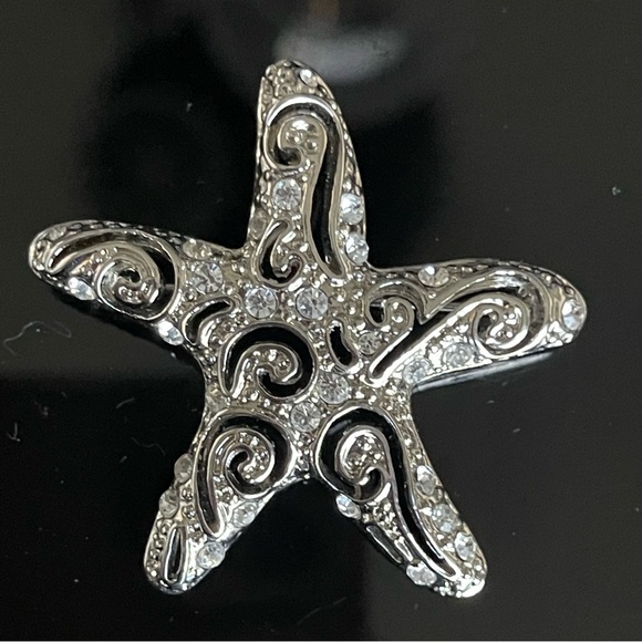 Vintage Star Fish Brooch Silver Tone Enamel & Clear Rhinestone Crystals - Picture 2 of 6